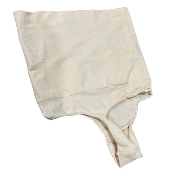 REVOLVE SKIMS CORE CONTROL HIGH-WAISTED SHAPEWEAR THONG - Picture 5 of 10